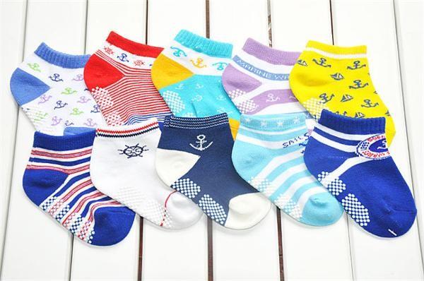 Anti-pilling knitted colorful design terry cotton boys socks in high quality