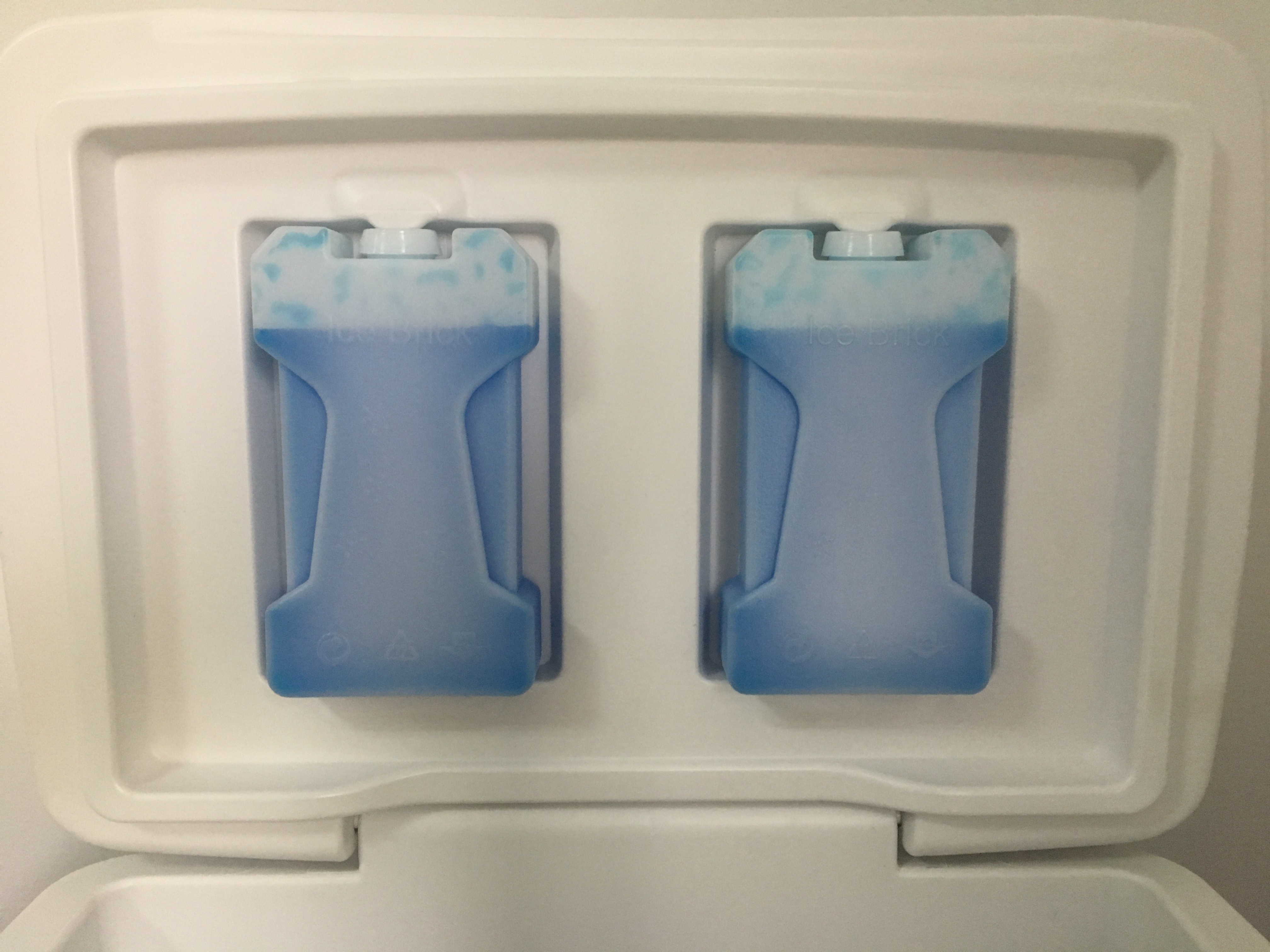 28 Liter Insulated Cool Box / Plastic Cold Storage Box For Household