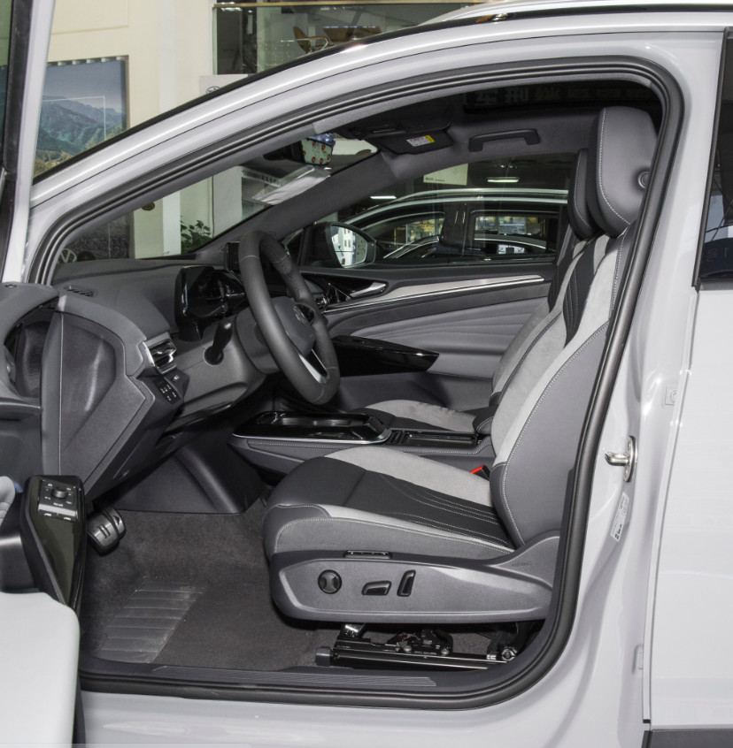 Volkswagen VW ID.4 CROZZ 2022 Compact SUV 5 Door 5 Seats