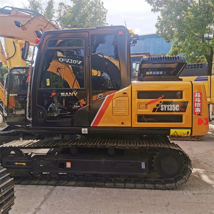Lowest SANY SY135Cpro Excavator Made in with Transport Height 2.8m and Good Condition