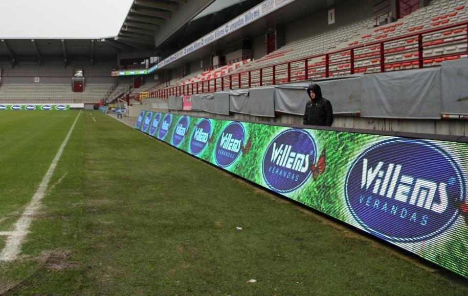 960x960mm Panel Size Stadium LED Display With Iron Or Aluminum Cabine IP65
