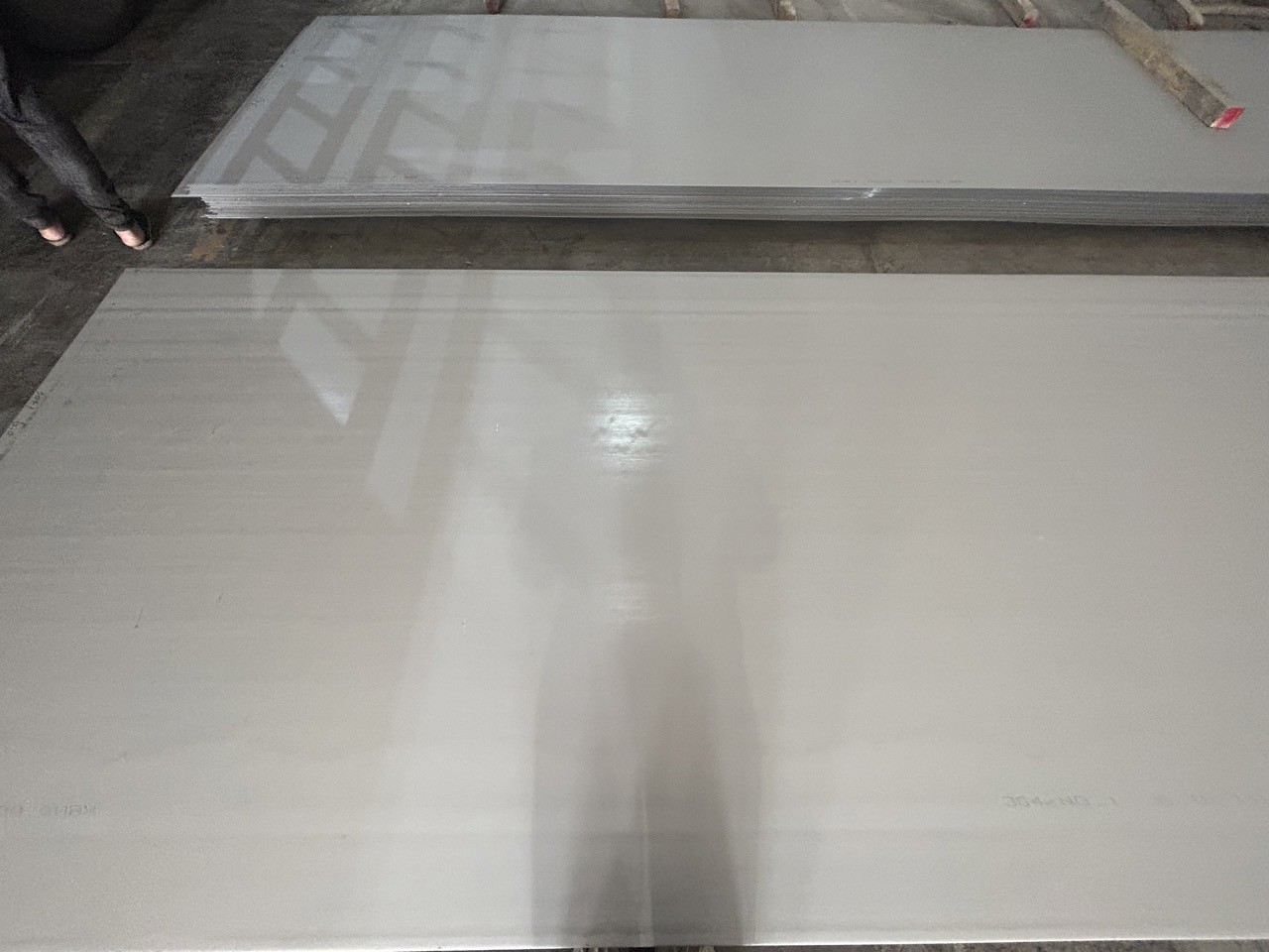 Mirror Polishing Stainless Steel Square Sheet 2000mm AiSi ASME SS Embossed Sheet