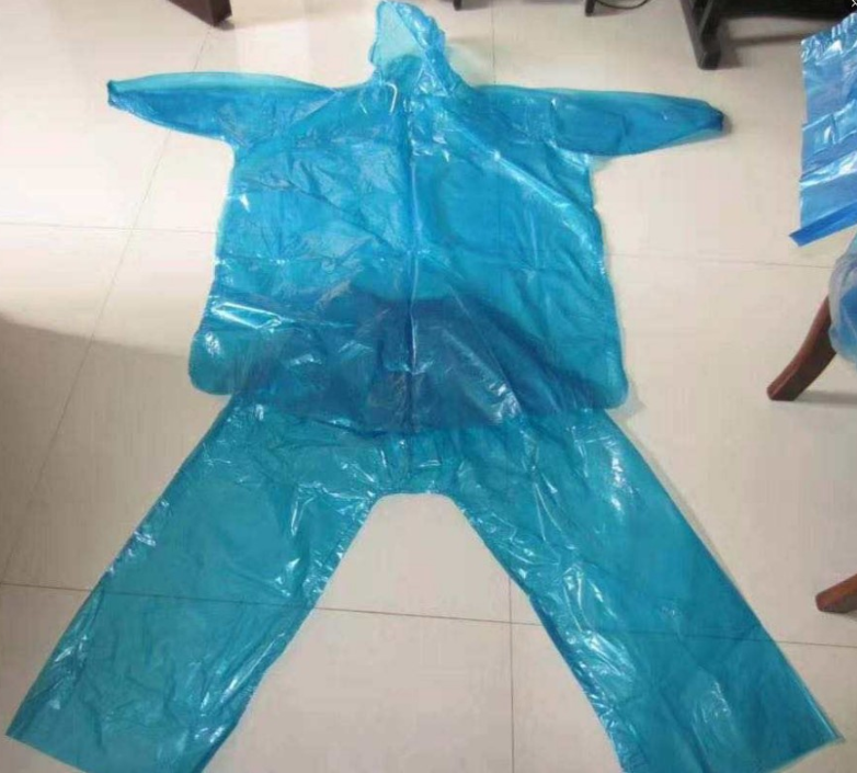 Hiking Green PE Disposable Motorcycle Raincoat Set with Customized Logo and Beyond