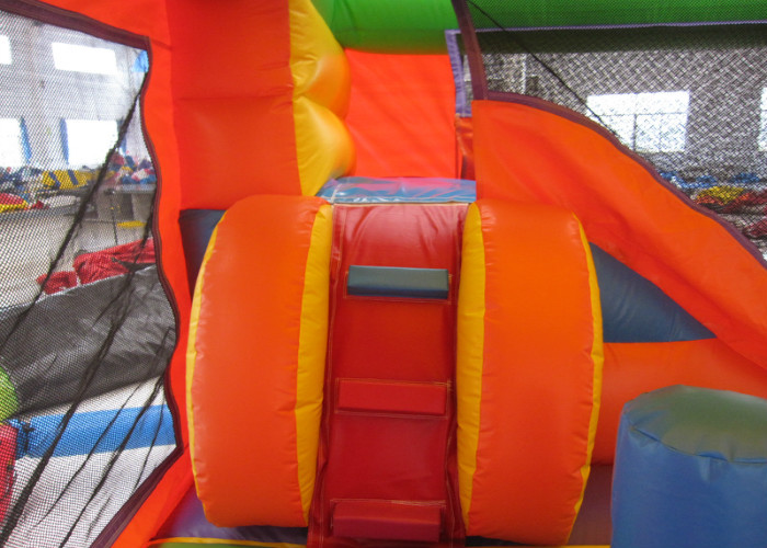 Lovely crayon inflatable bouncy combo for sale commercial inflatable crayon jumping house with sport games