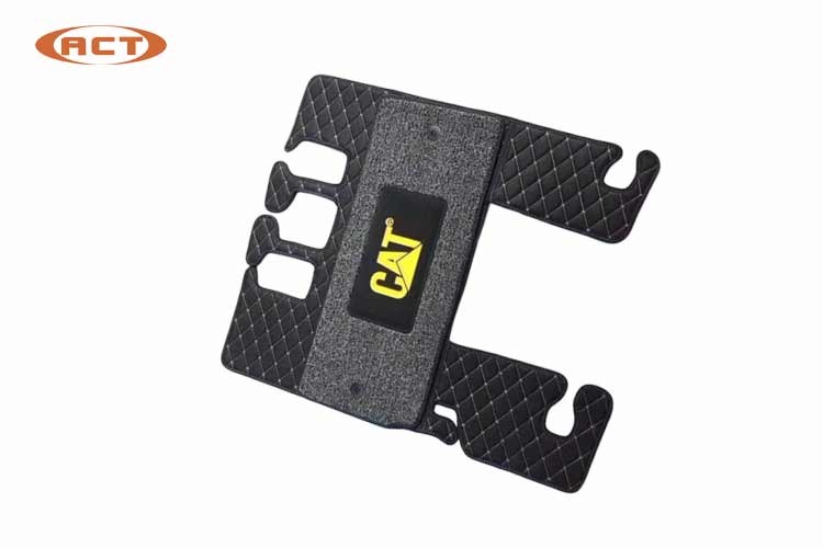 E320C Excavator Spare Parts Interior Cabin Rubber Floor Mat 12 Months Warranty