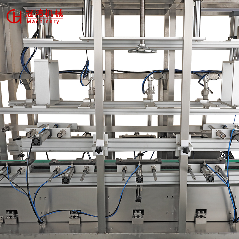 Paper Packaging Material 5 Nozzle Automatic Liquid Filling Machine for Chemical Products