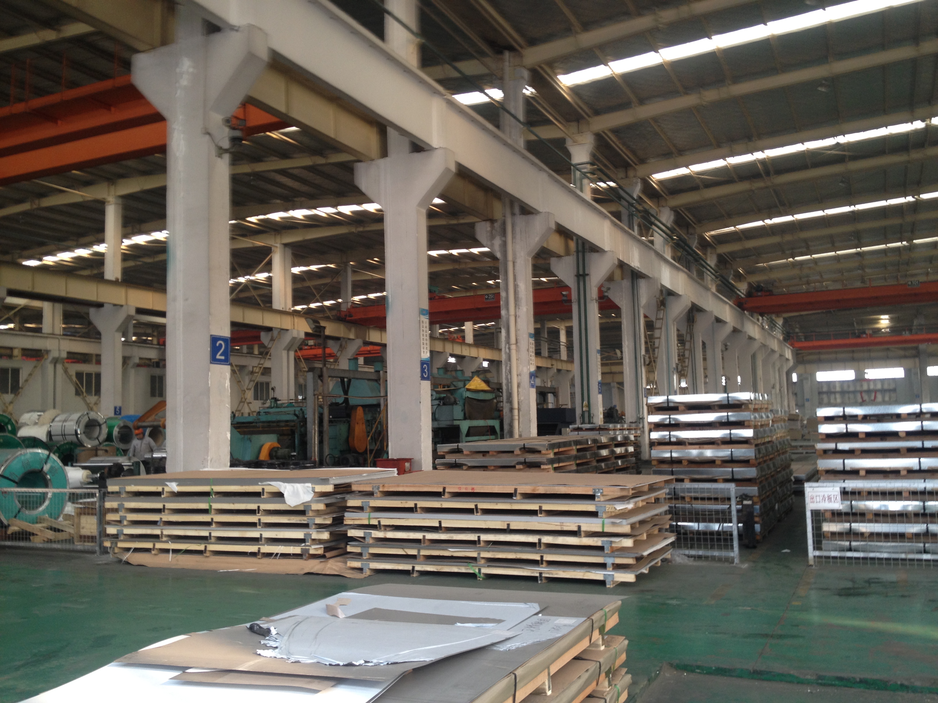 Checkered Hot Rolled Stainless Steel Plate 300mm Thickness SS410S