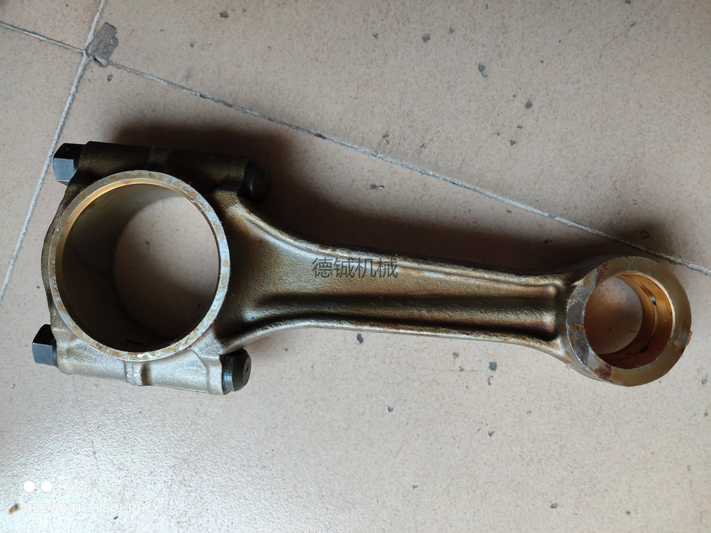 Casting Iron Mitsubish Engine Parts 4D31/6D31 Con Rod Piston Connecting Rod Silver Colo
