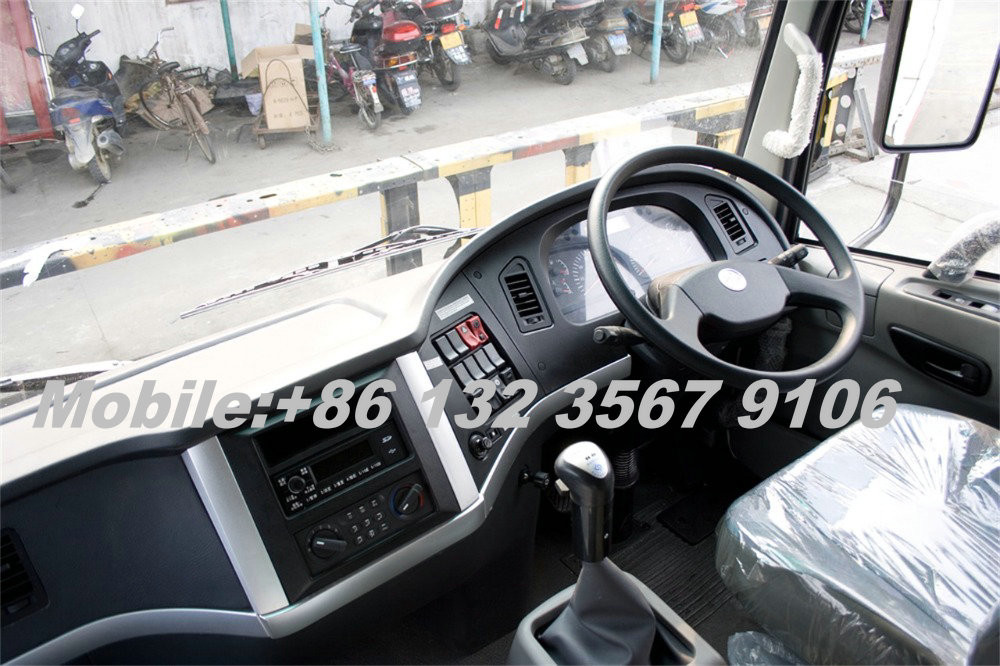 LHD/RHD Cummins 340HP Heavy Duty 6x4 tractor truck for Philippines