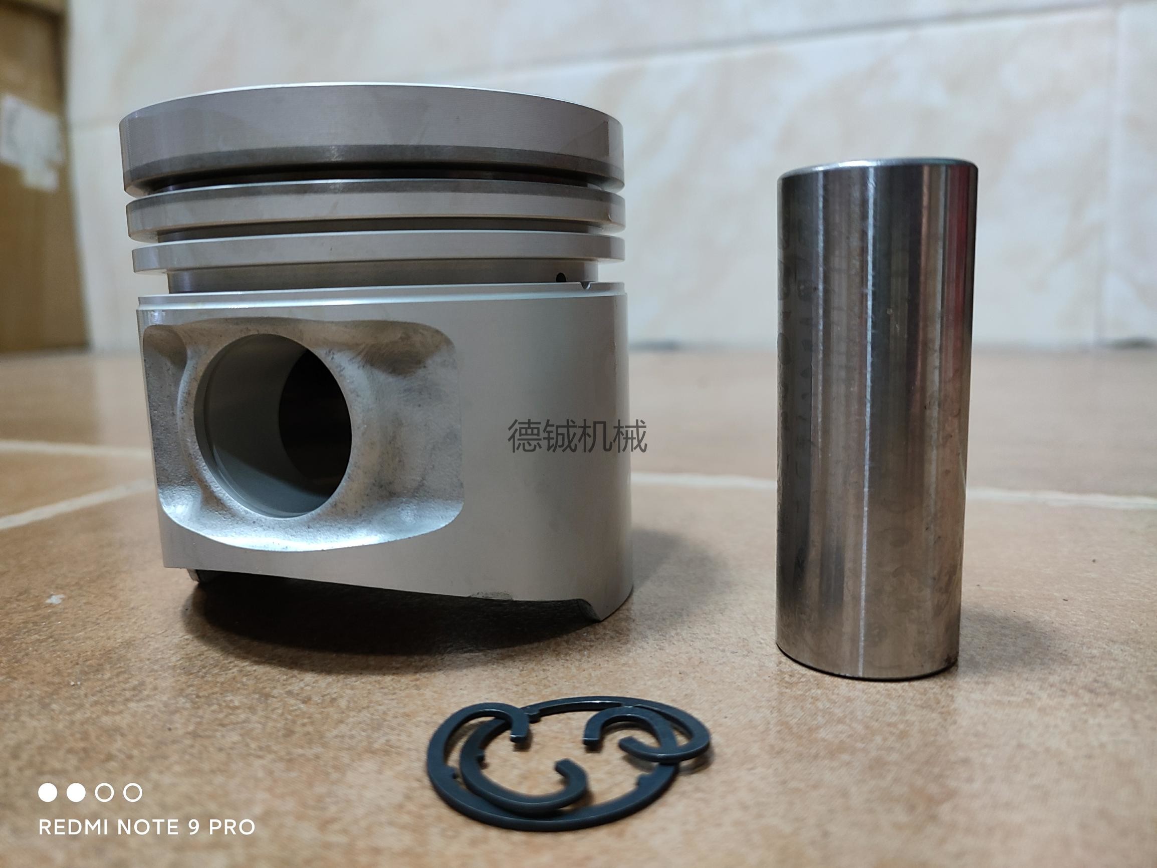 Mitsubish Excavator parts 4M40 Pisons hydraulic excavator parts 4M40 piston engine