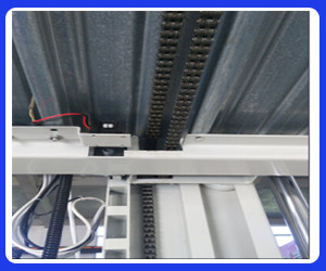 TP227 Easy Installation 2 Post Car Lift 2700kg Capacity For Home And Business Parking