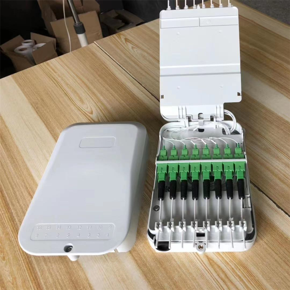 16 Cores White IP55 Fiber Optic Wall Mounted Fibre Termination Box For FTTX Network