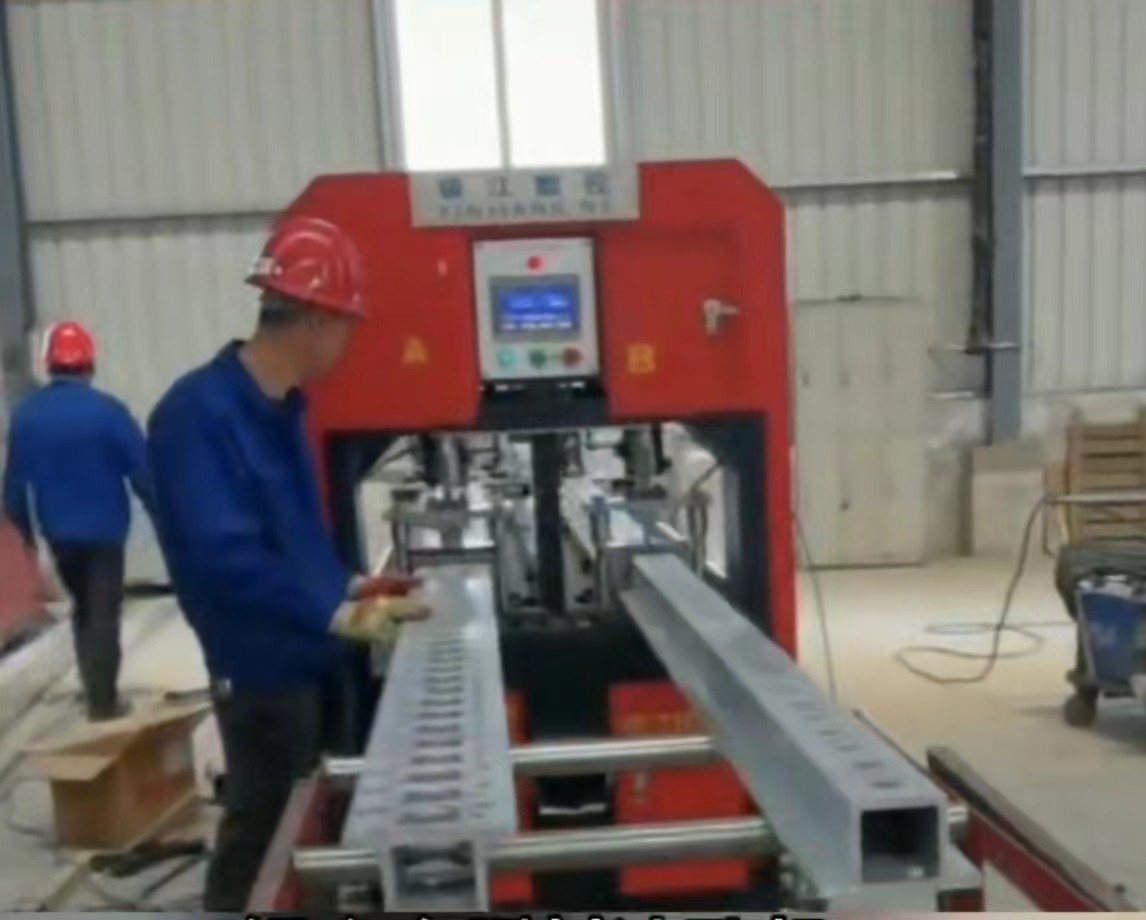 125mm Max. Shearing Angle Steel Puncher 15KW Electric Steel Punching Shearing Machine