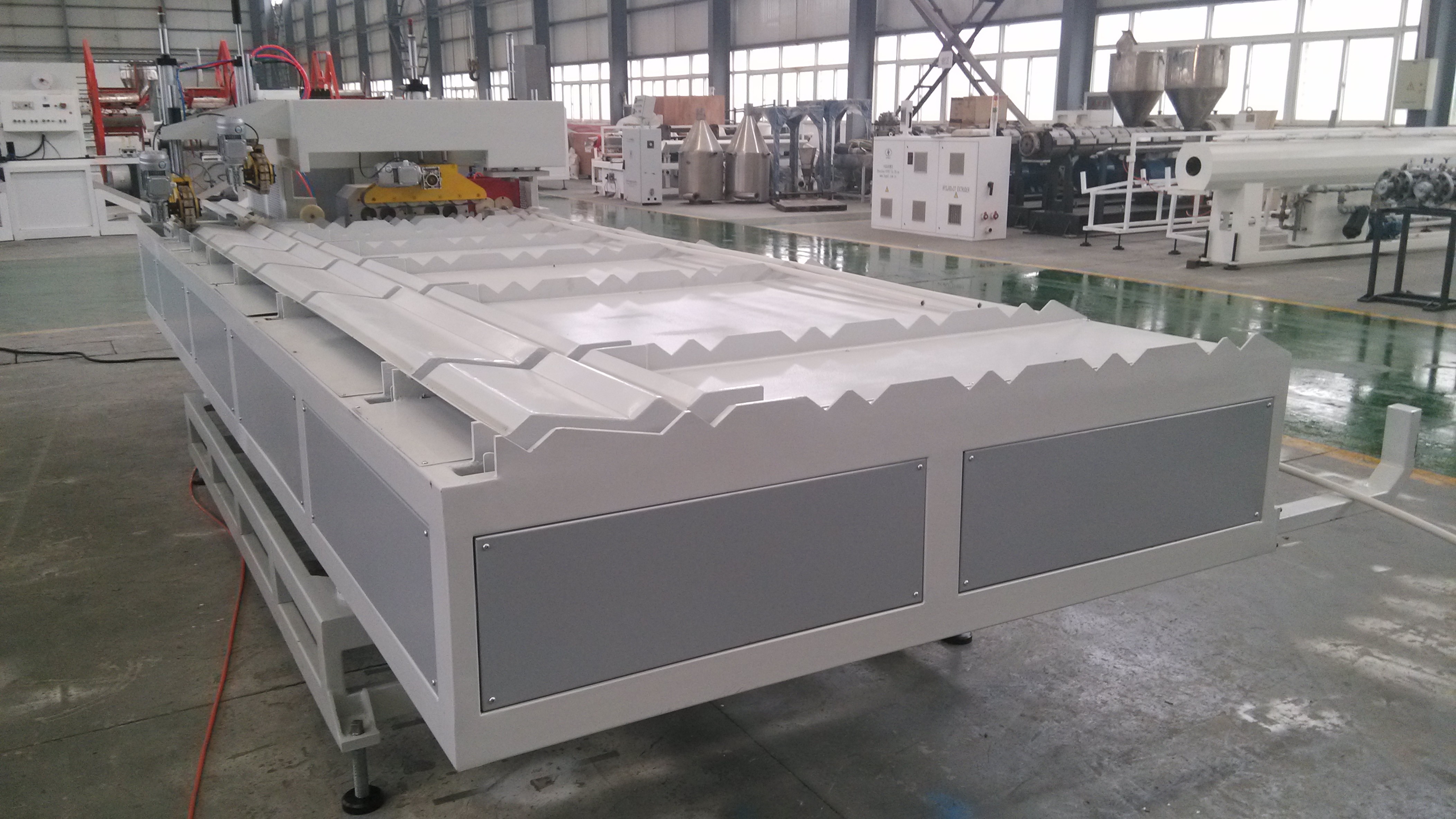 PVC pipe belling machine with four station / double cavities / single head station for U type and R type