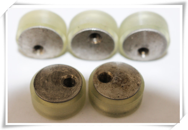 Bisque Polyurethane Wheels Coating with Iron Core , Oil Resistant
