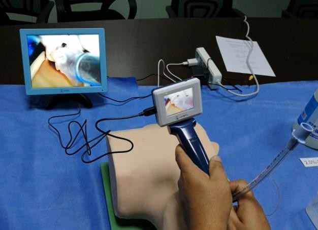Disposable Portable Video Laryngoscope Handles And blades Fiber Optic
