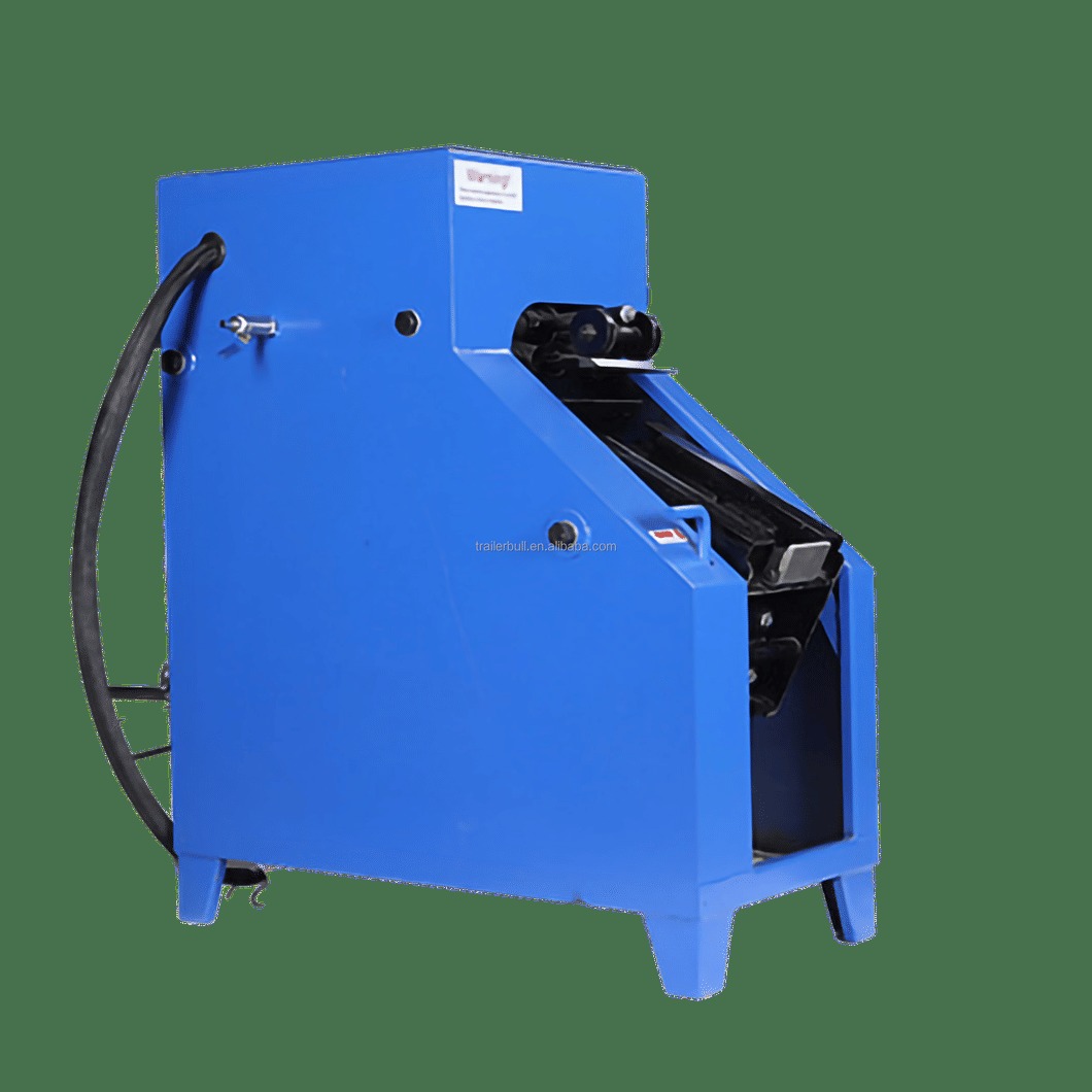 Efficient Brake Lining Removal Tool for Automotive Repairs