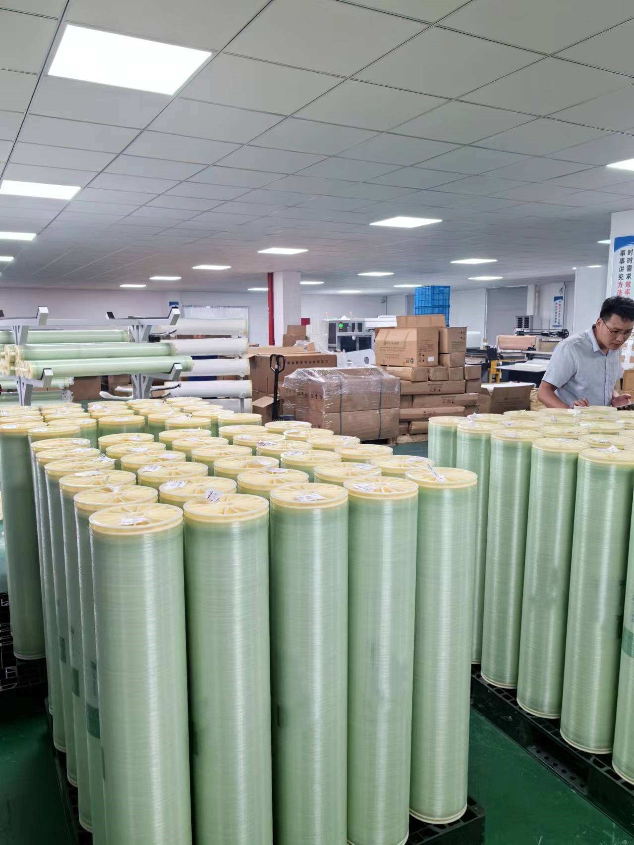 4040 Ro Membrane 8040 Reverse Osmosis System 3.3kg 102*15*16cm