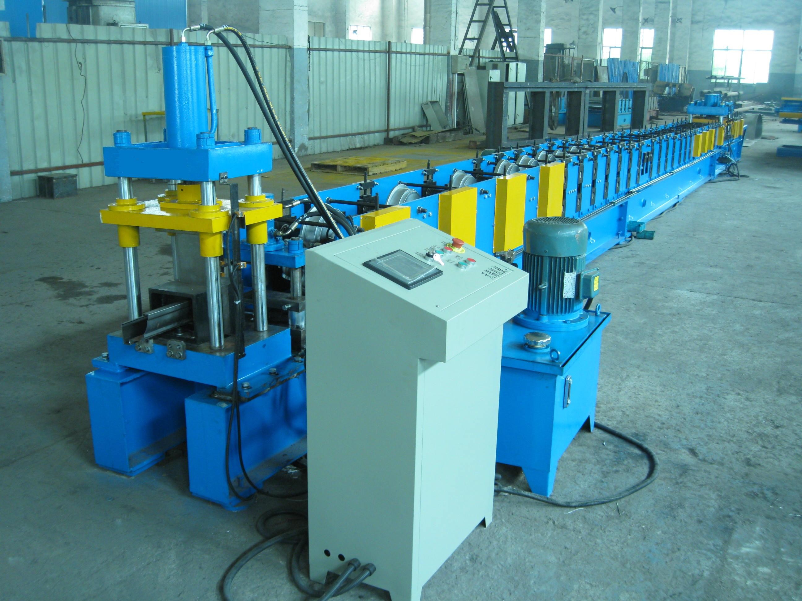 High Speed Door Panel Roll Forming Machine For Door Window Frame 18 steps of Forming