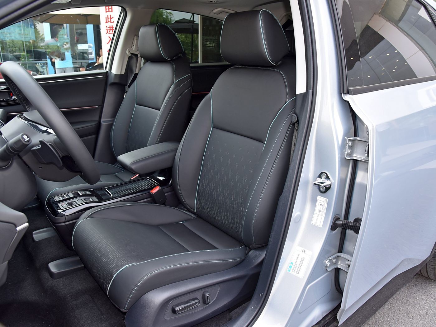 2025 Honda eNP2 Fast Charging Electric Automobile EV 545km Range 4787mm Length and Environmentally-Friendly Power