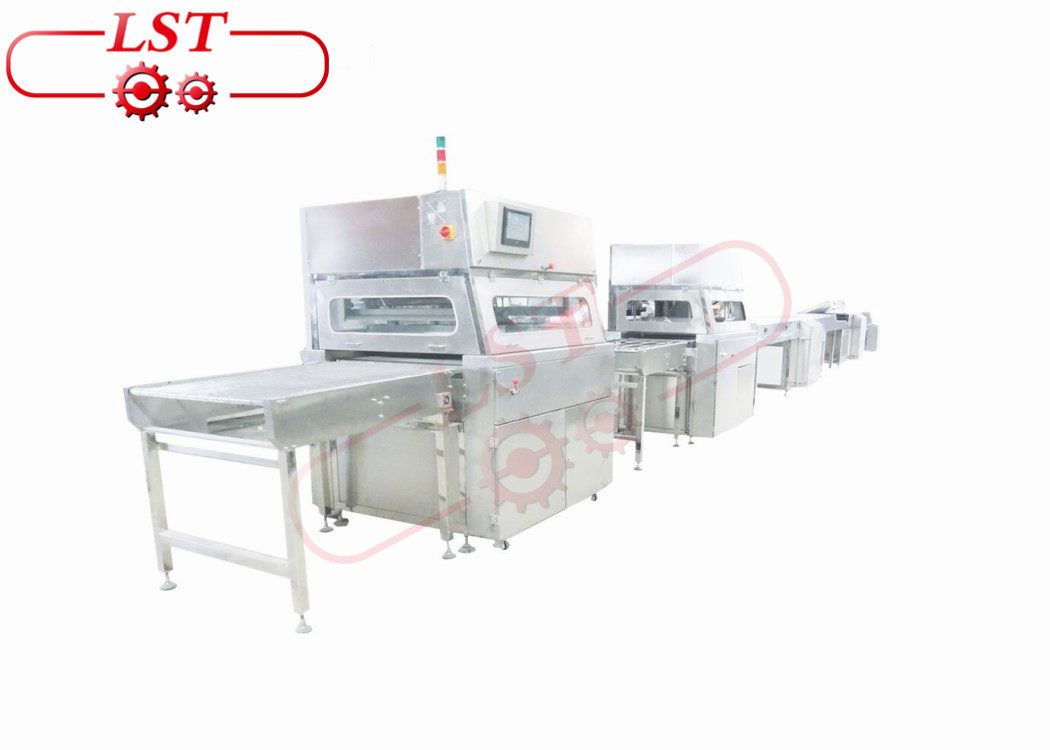  Customized Chocolate Enrobing Machine With Air Blowing And Tail Cutting Manufactures