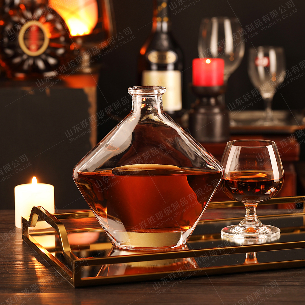 Bottle Material Healthy Lead-free Glass Clear 750ml Wine Glass Bottle for Whisky Vodka