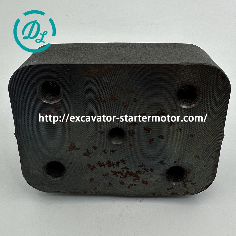 3681705 Fan Spindle Cummins Diesel Engine Parts QSX15 ISX15 Engine