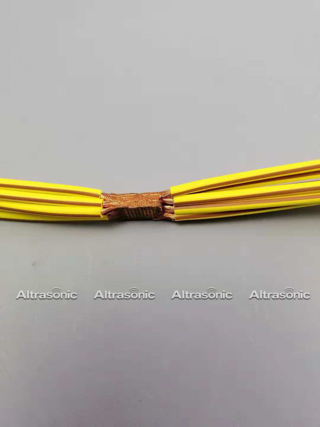 Harness Ultrasonic Welding Equipment , Lightweight Sonic Welding Machine Smart Size