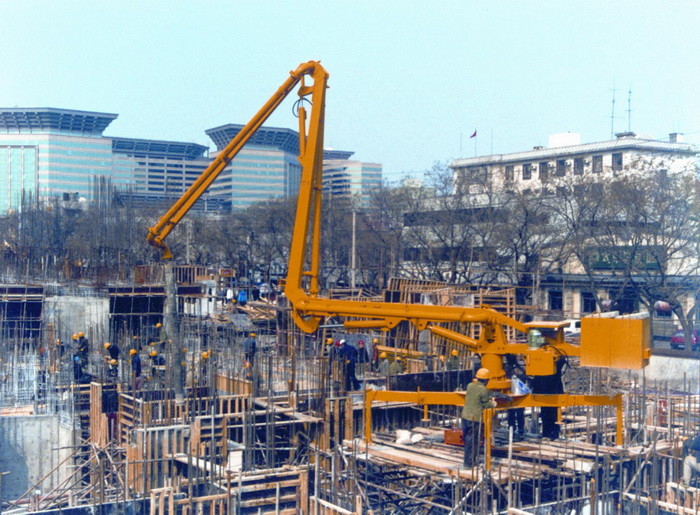 Lightweight 15meters Working Mobile Concrete Placing Boom HGY-15