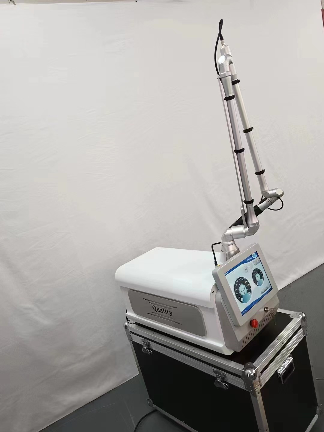 755nm 808nm 1064nm Laser Beauty Machine With 8 Inch Screen / 0.02-0.99s Pulse