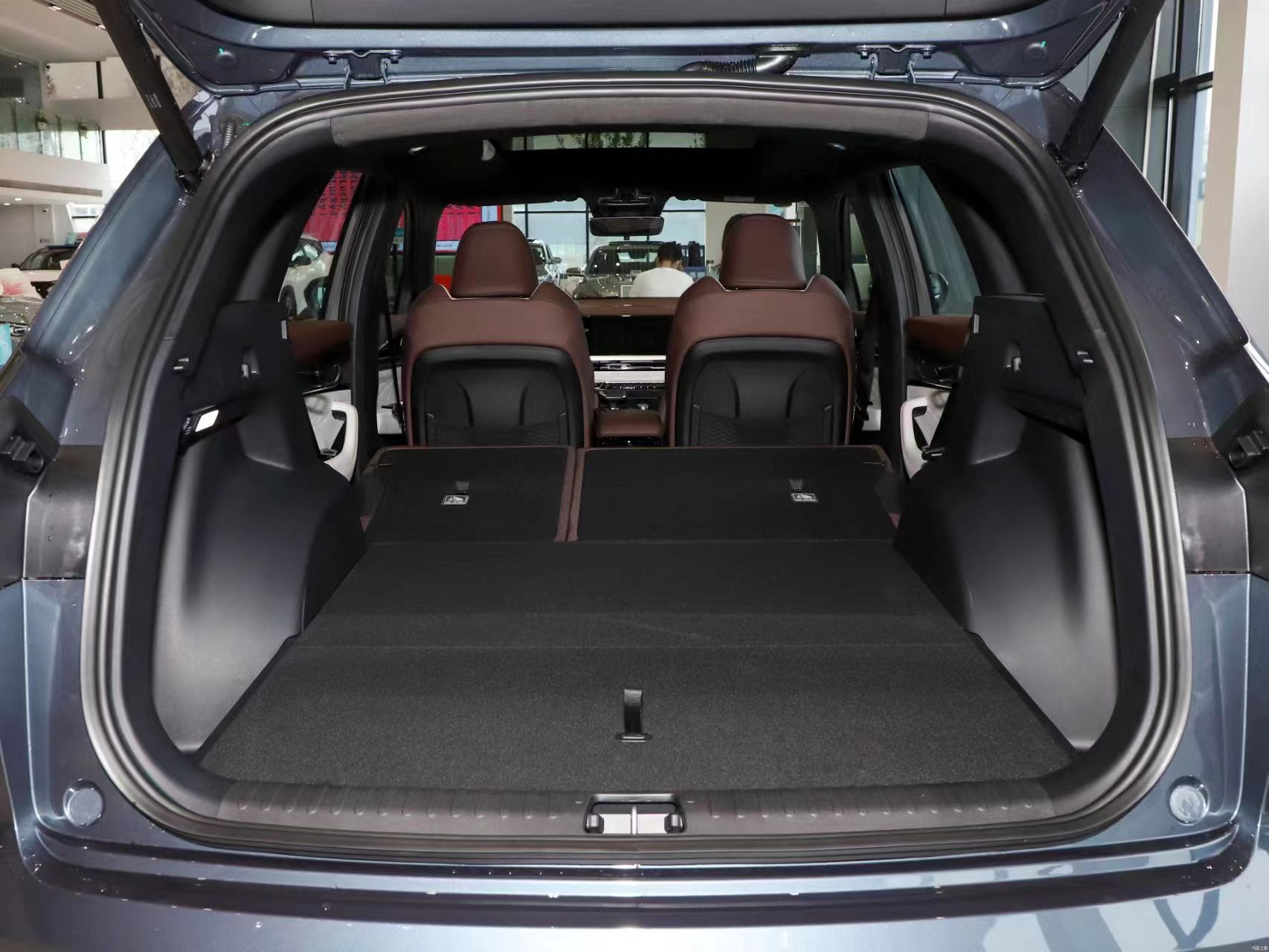 2023 Geely Xingyue L 2.0T SUV with Maximum Torque of 350N.m and Curb Weight of 1000-2000kg