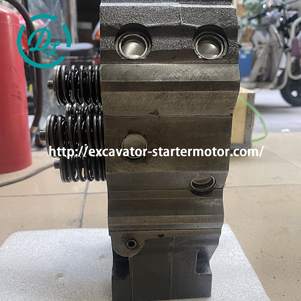 Engine Parts Cylinder Head 6211-11-1103 6204-13-1501 6D140-1 Engine