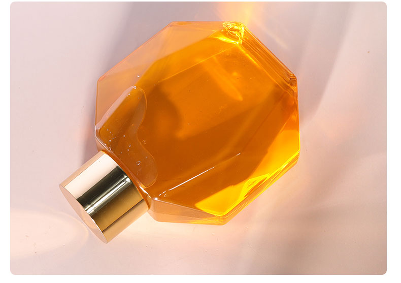 Luxury Custom Printed Plastic Bottles Empty Body Wash Bottles 300ml For Natural Body Cleansing
