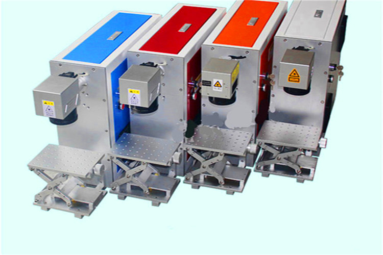 Hotsell Ezcad Software 2D or 3D 1064um Raycus 10W 20W 30W 50W Fiber Laser Marking Machine