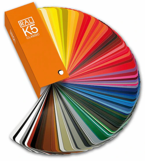 Ral Color Coated in Stock Gi PPGI PPGL Galvanized Steel Coil with Hot Dipped ASTM 0.35mm 0.45mm Zinc for Roof Sheet