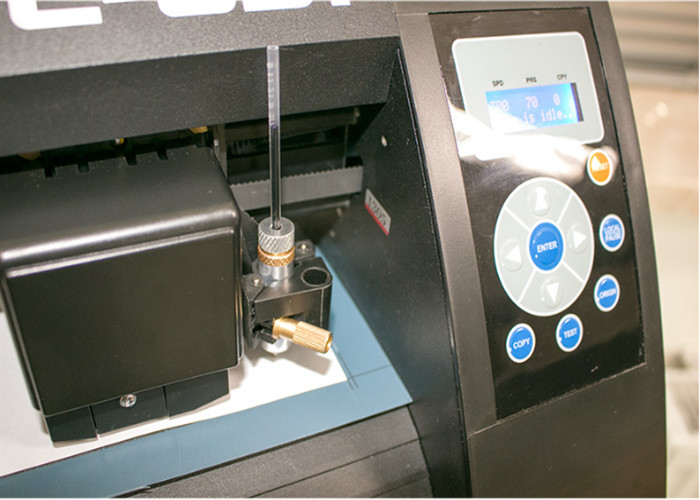 High Performance Vinyl Contour Cutting Plotter 2.62 Foot Max Cutting Width