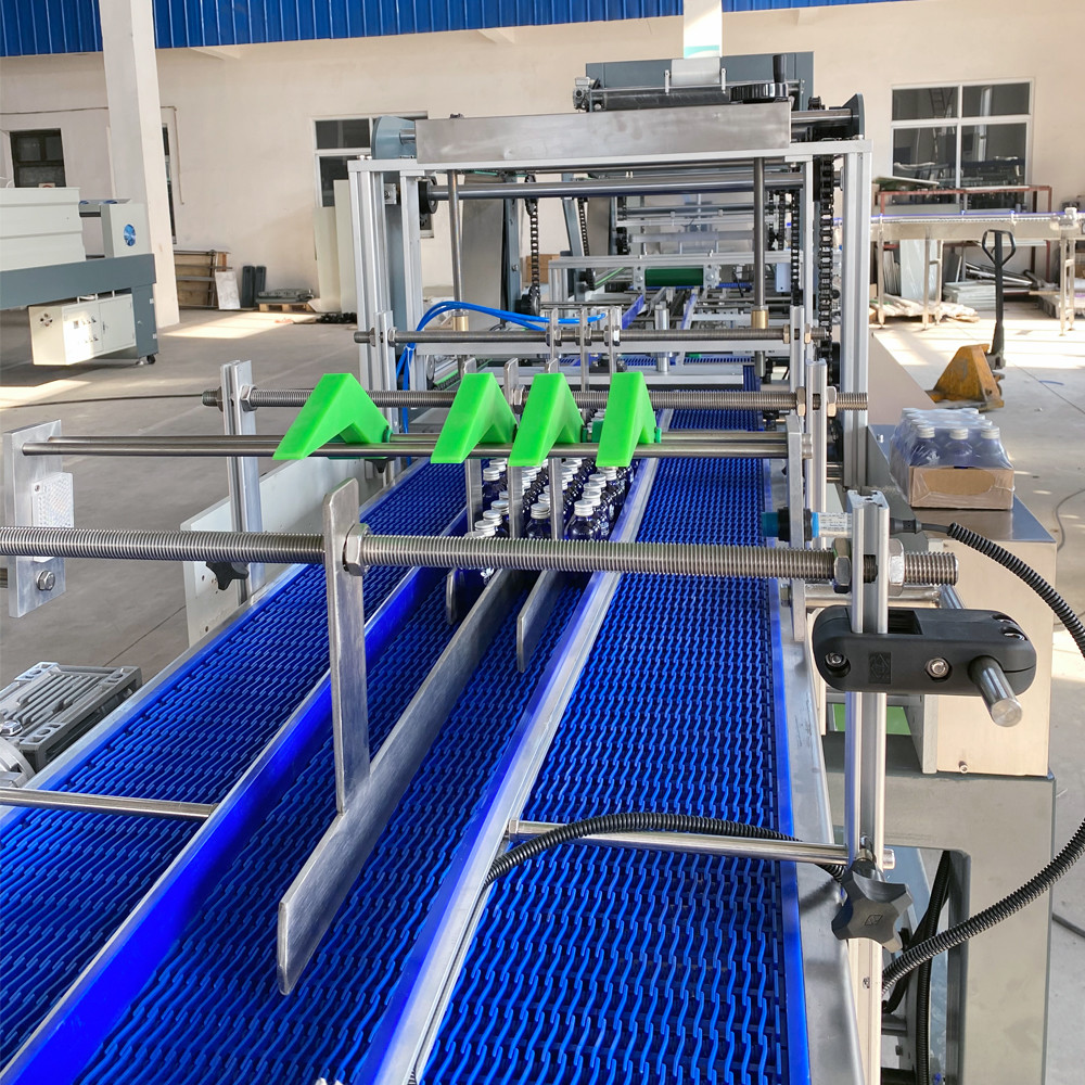 Plastic Film Heat Shrinking Wrapping Packaging Machine With Shrink Tunnel
