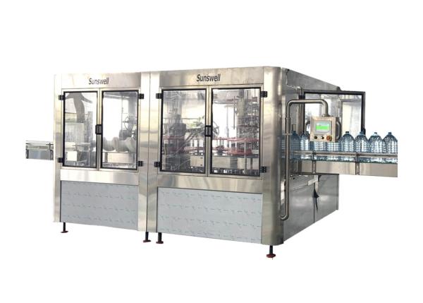 3 - In - 1 Water Filling Machines , Bottle Washing Filling And Capping Machine