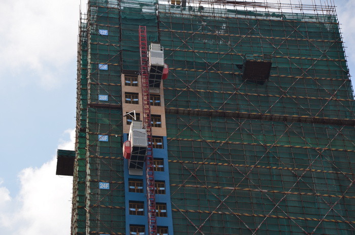 Building Site 110kw 300m Rack And Pinion Construction Hoist Hot Galvanized