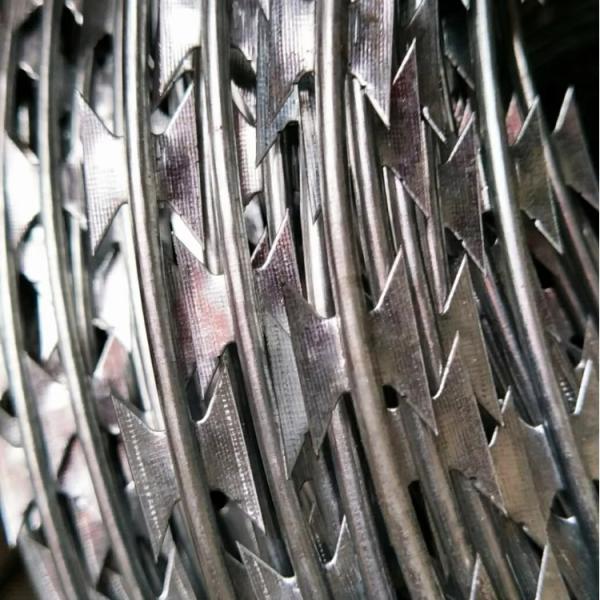 BTO-22 Concertina Wire Electric Galvanized Nigeria Razor Barbed Wire Razor Wire