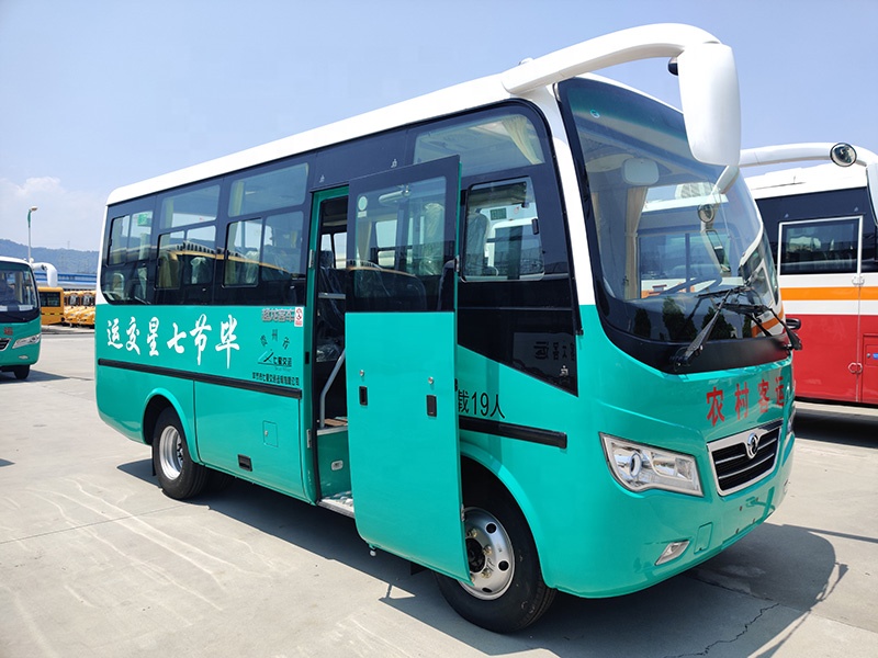 130kw Horsepower Luxury 6m Mini Bus with Air Conditioner and Euro 5 Emission Standard