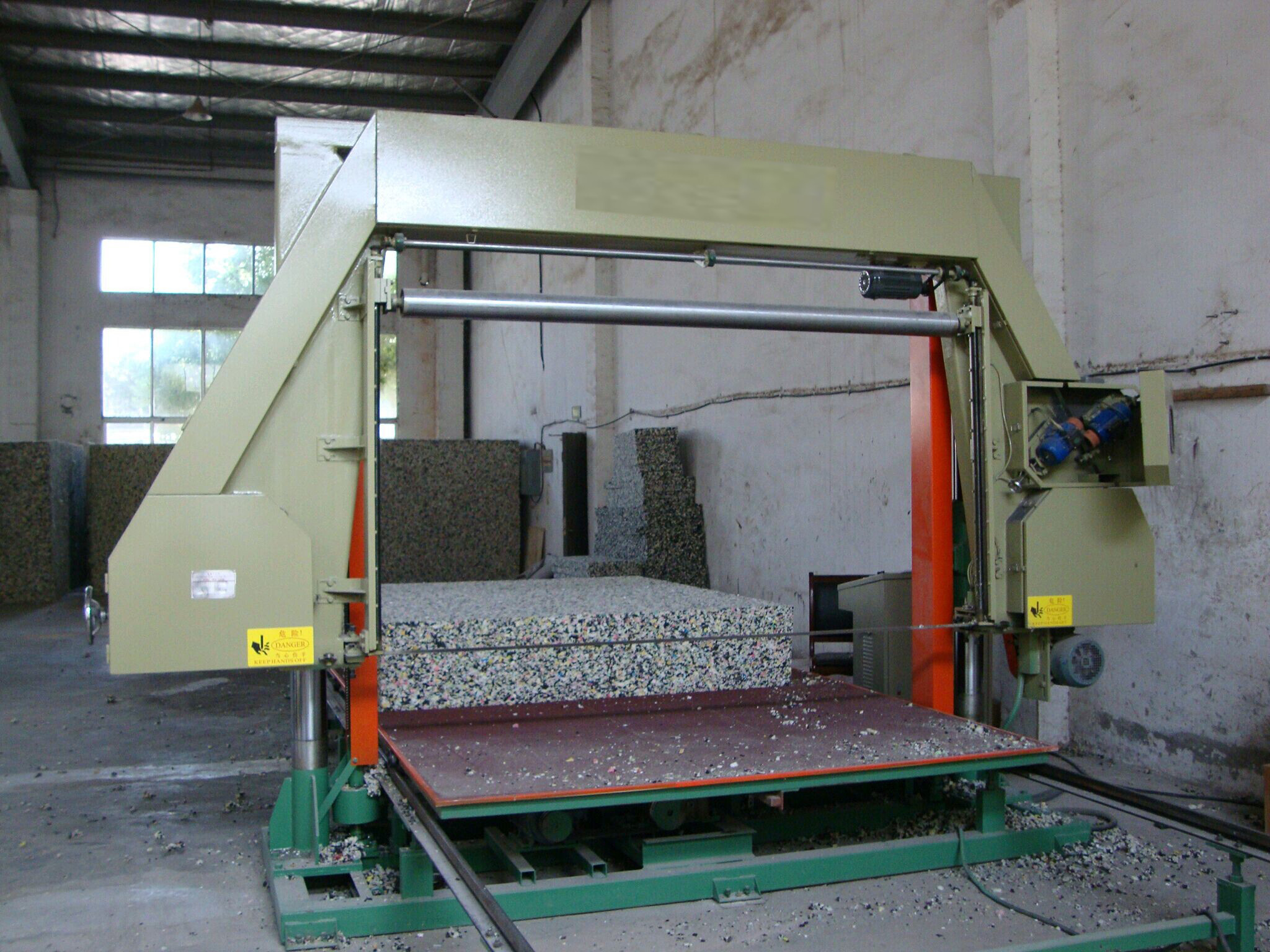 Horizontal Rigid Foam Sponge Cutting Machine 0 - 25m/Min