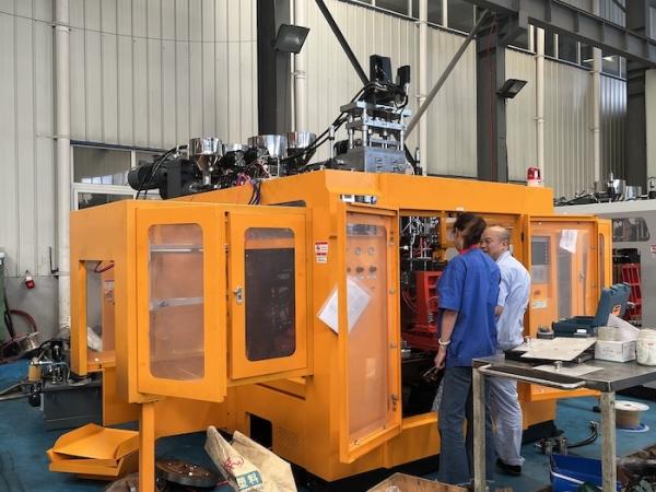 Customized Color Extrusion Blow Molding Machine Automatic 4 Cavity HDPE LDPE PP