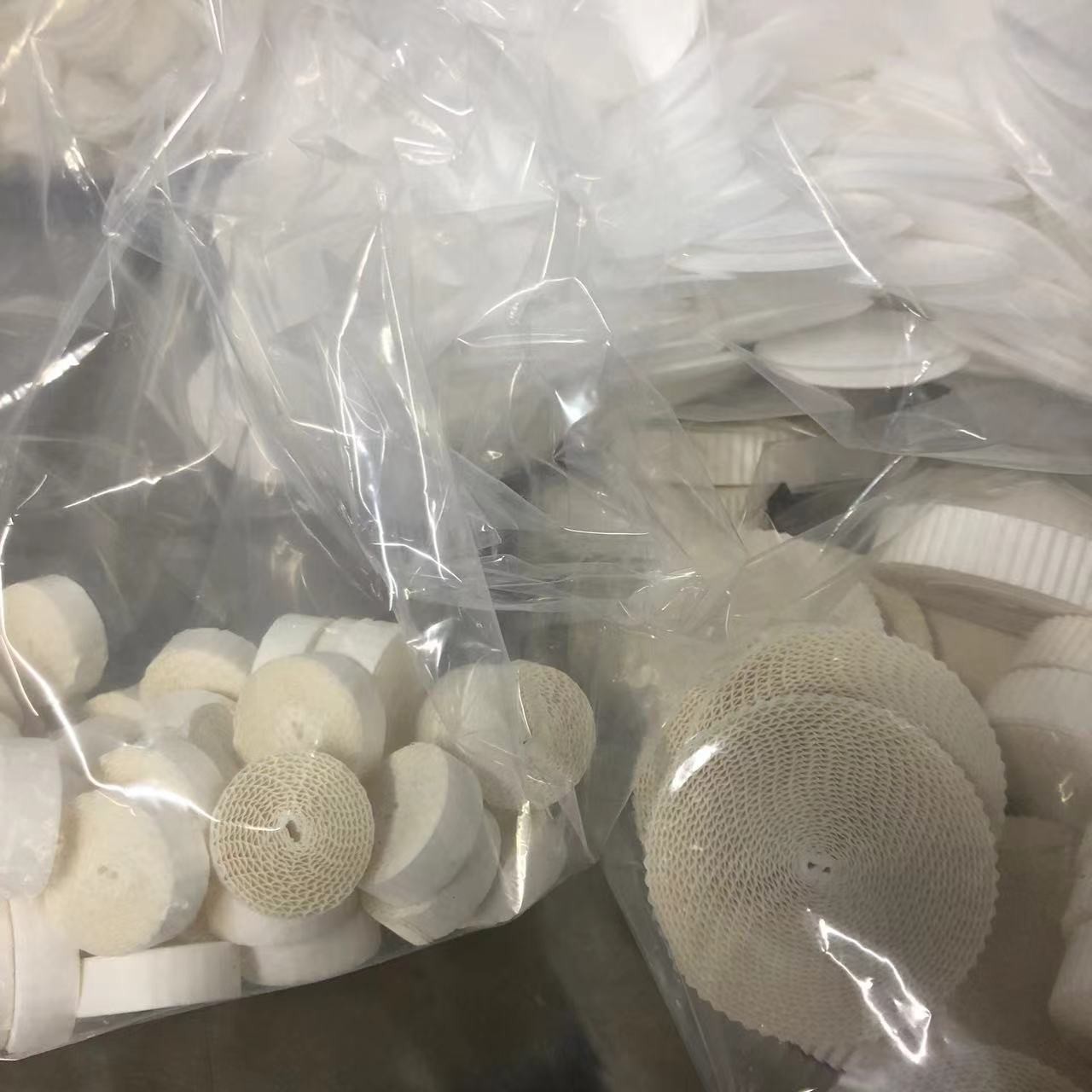 Wood Pulp Cotton Absorbent Filter Paper White 2-Level GB/T18830-2009 Safety Standard Bag Pack