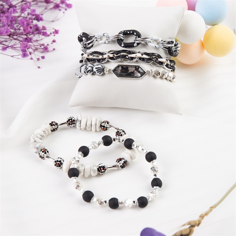 Flower Shape Space Beads Bracelets Customized With Shine Silver Ball