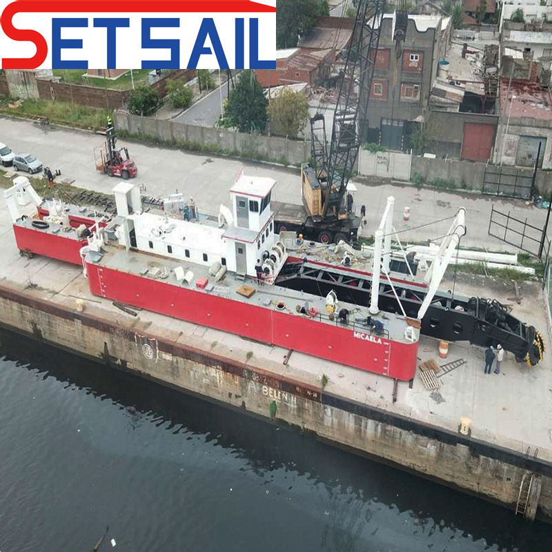 High Performance 18inch Cutter Suction Sand Dredger with Deck Crane