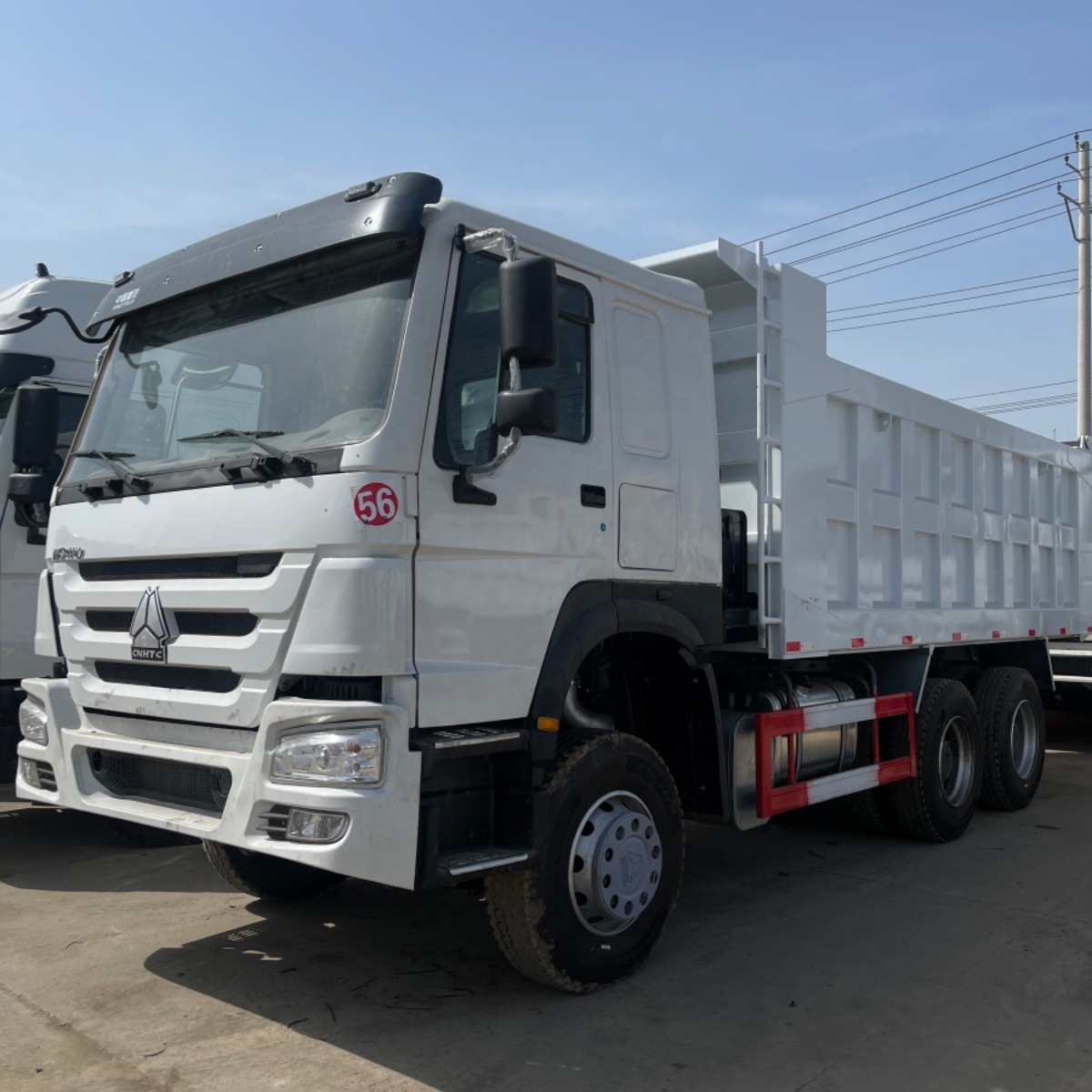 SINO TRUCK 10 Wheeler RHD 30tons Used HOWO Tipper Dump Truck 6x4 Automatic Air Conditioner