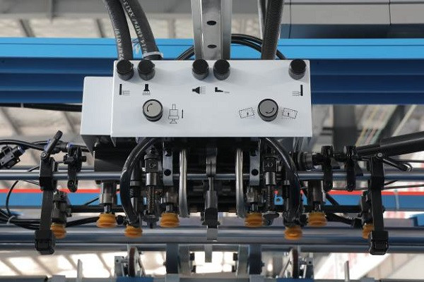 1500A Automatic Flute Laminator Machine 150m/Min 120-800gsm