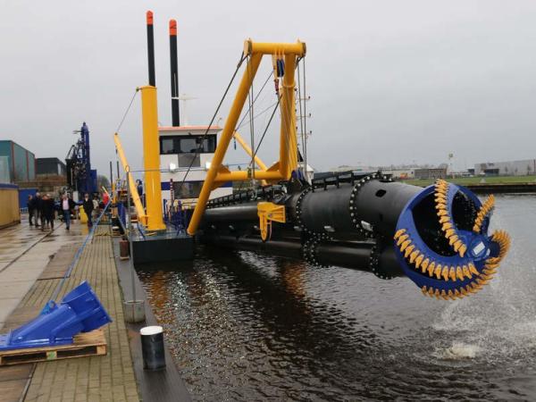 10 inch hydraulic cutter suction dredger for land reclamation and capital