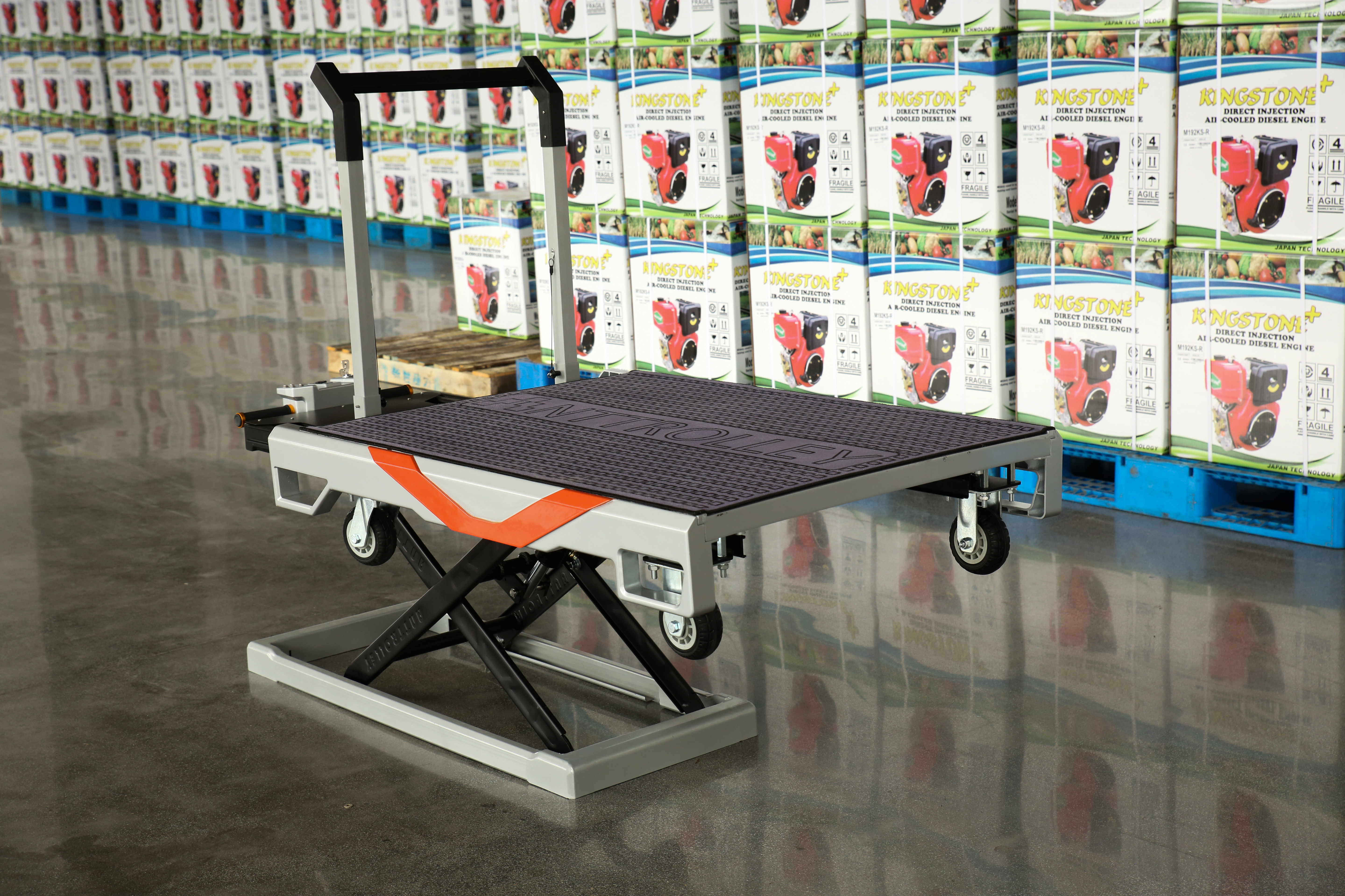 Enhance Efficiency and Safety with Electric Platform Cargo Lift for Heavy Load Handling Operations
